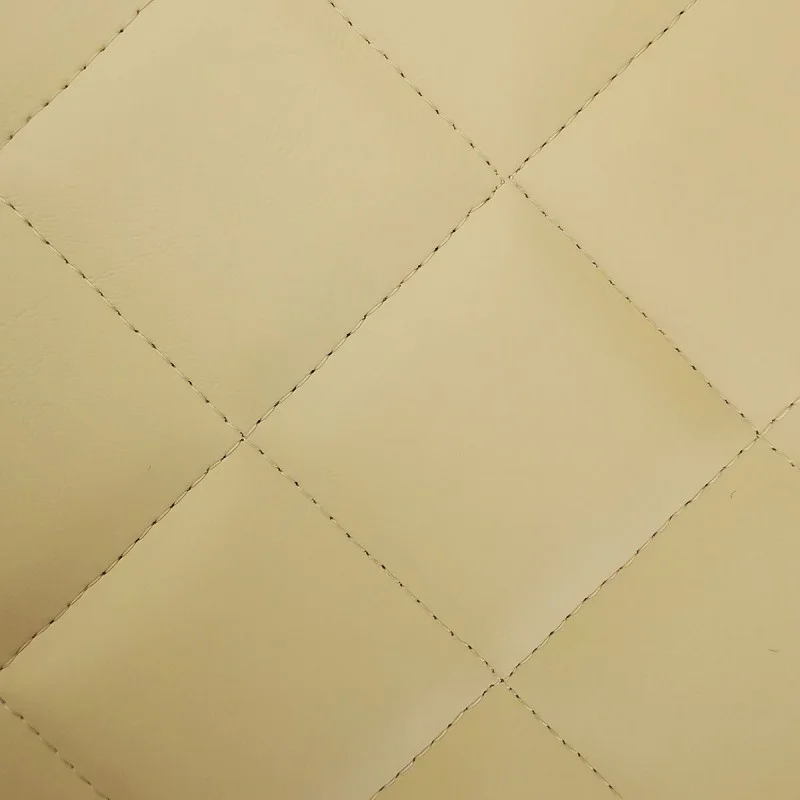 Materialmuster Kunstleder in beige