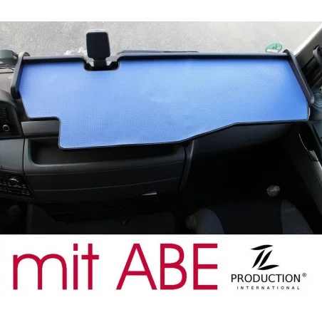 MAN TGS durchgehender LKW-Tisch mit Ausschnitt Kante schwarz Matte blau mit ABE