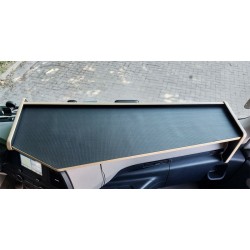 Ford F-MAX durchgehender LKW-Tisch Kante beige Auflage schwarz Beispielbild