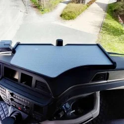 Mitteltisch für MAN TGX ab 2020 mit grauer Antirutschmatte